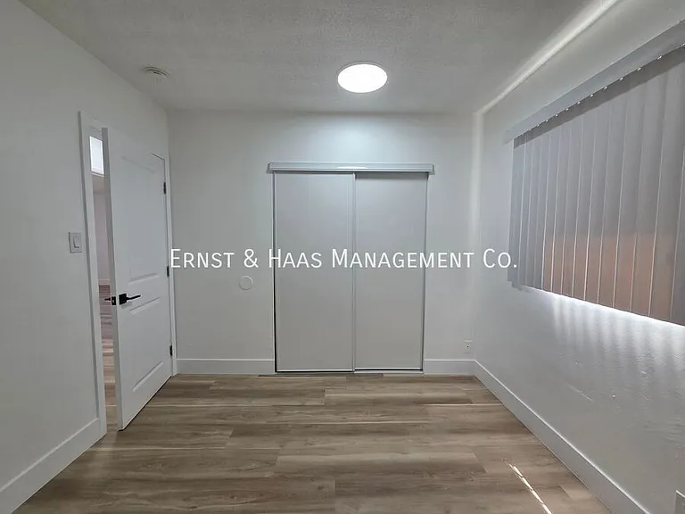 1440 Elm Ave #4 — Photo 11