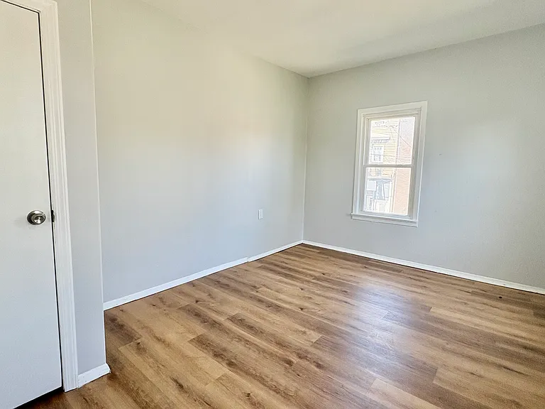 462 Elm St #2 — Photo 5