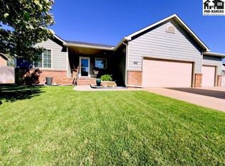 1002 E 36th Ave, Hutchinson, KS 67502