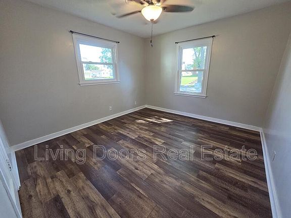 5th image of 323 S 47th St