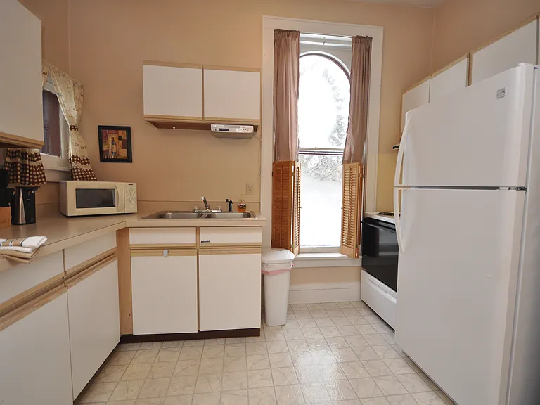80 Elm St #14 — Photo 8