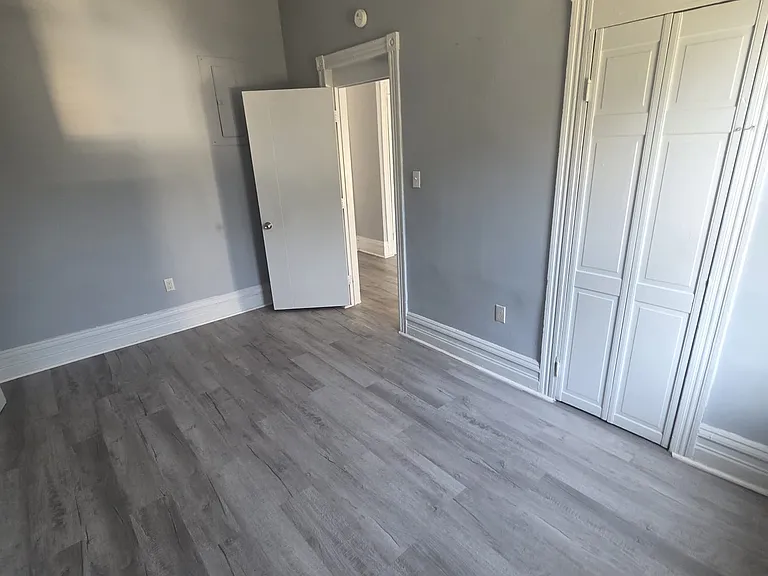 622 N Front St #1 — Photo 1