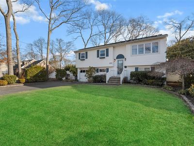227 Seville Boulevard, Sayville, NY, 11782