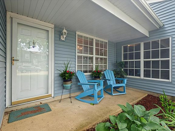 4th image of 1078 Towner Dr
