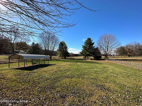 2nd image of 1042 Shamrock Dr