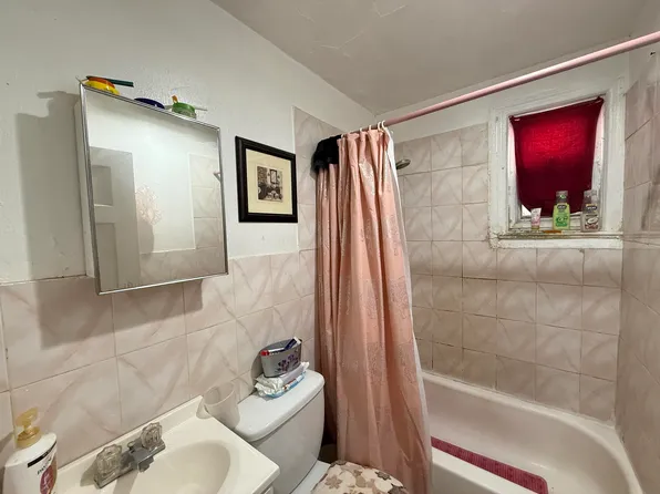 1309 Summit Avenue image 20 of 31