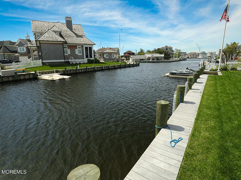 520 Normandy Dr #WKLY SUMMER RENTAL — Photo 7