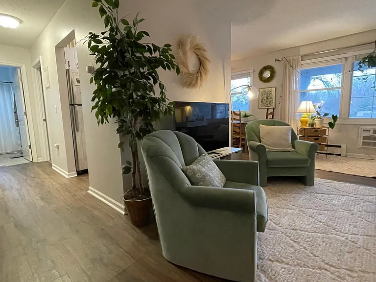 714 Spring St NE #7 — Photo 37