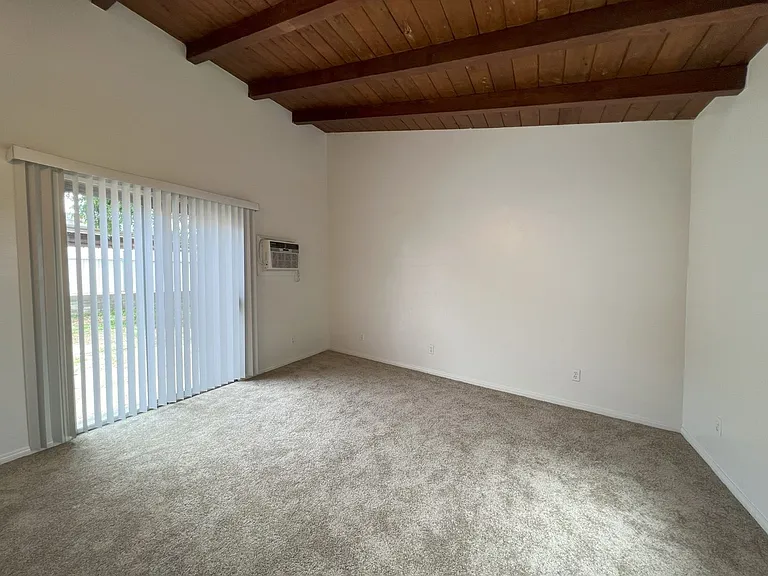 357 Garfield Ave — Photo 13