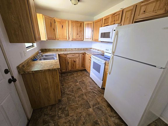 5th image of 11886 Coleman St