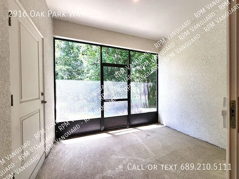 2916 Oak Park Way #D — Photo 14