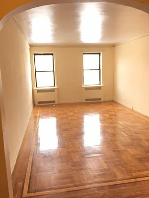 Rented by City Prime Commercial Realty  | media 3