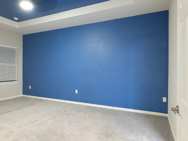 1069 Montgomery Ln — Photo 19