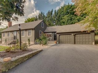 168 Ridgewood Ln, Berlin, CT 06037