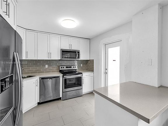 2nd image of 650 Coral Way APT 206