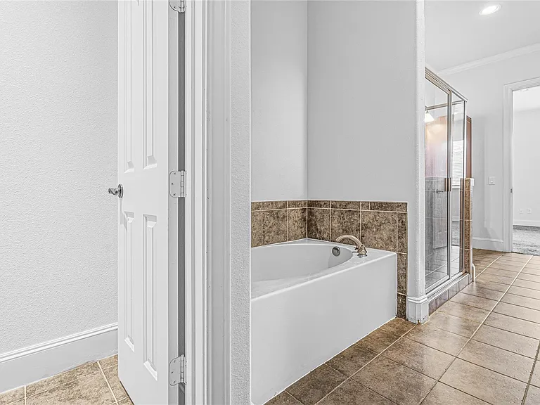 7134 S Mapleridge St #2E — Photo 20