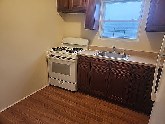 5th image of 479 Beach 44 St Floor 1