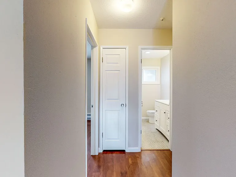 2305 McBride Ln — Photo 15