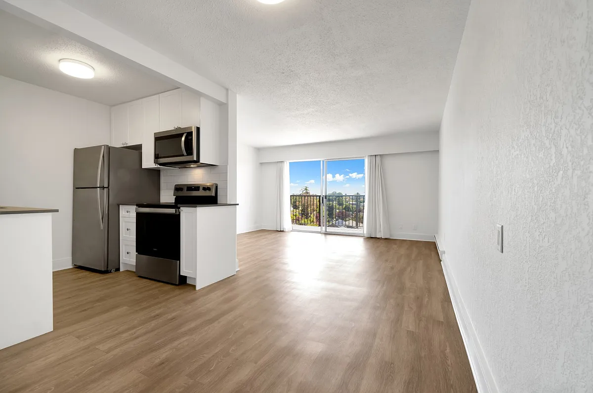 Macaulay Manor Apartments — Photo 3