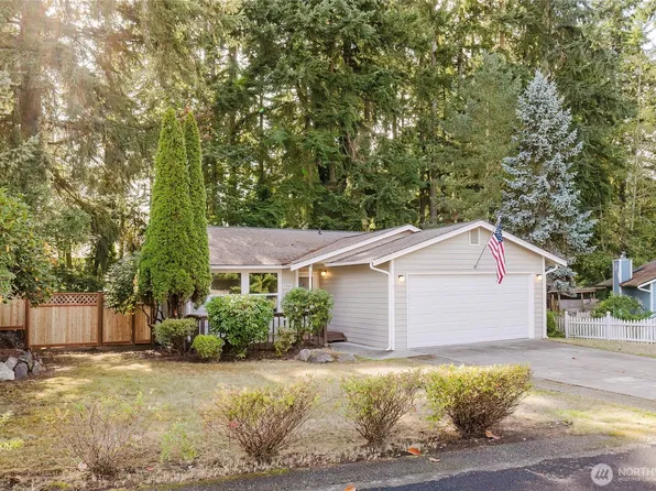 1504 NW Lakehill Circle, Silverdale, WA 98383