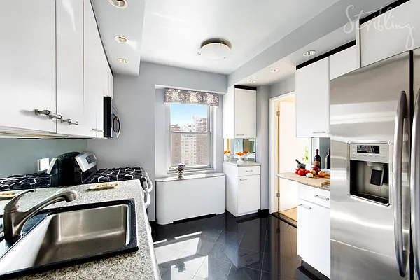 Sold by Stribling | media 31