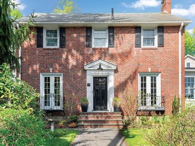 573 Centre St, Newton, MA, 02458