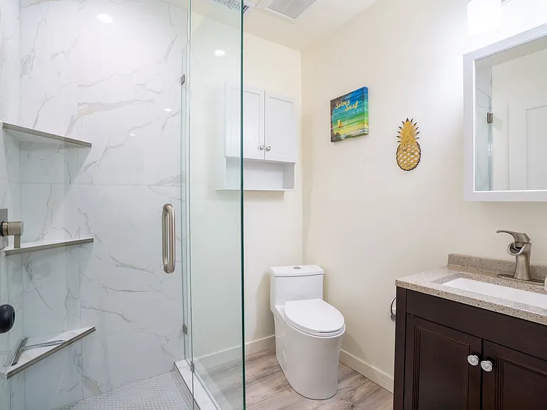 181 Parnassus Cir — Photo 11