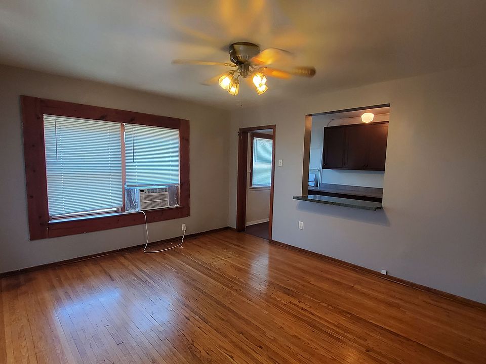 1st image of 301 S 18th St APT 6