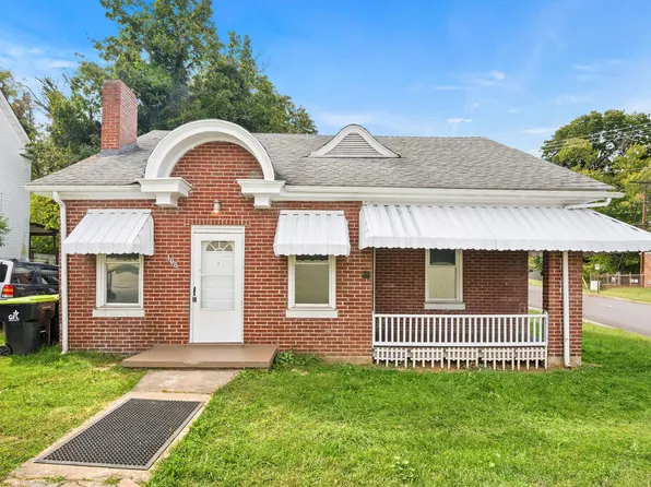 108 Valley St, Pulaski, VA 24301