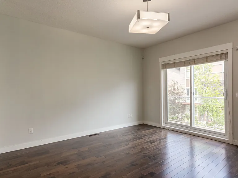 W Skyview Point Pl NE — Photo 29