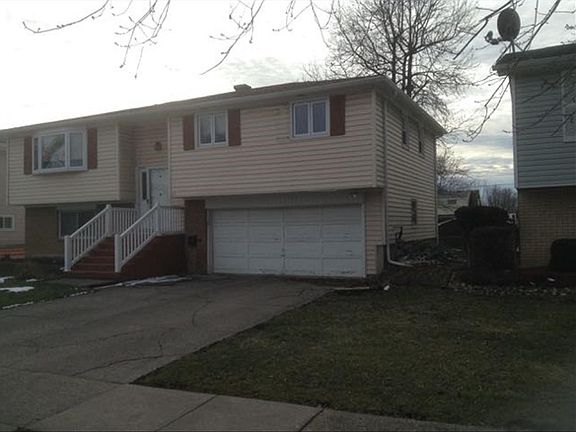 2nd image of 48 Lois Dr