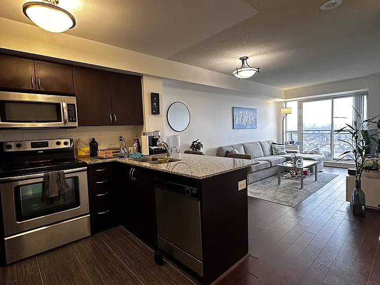 1060 Sheppard Ave W #1206 — Photo 3