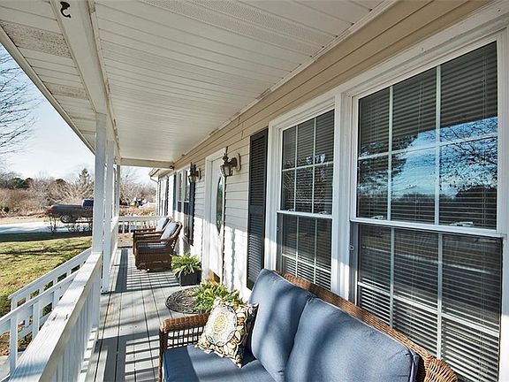 3rd image of 6685 Kimberly Dr