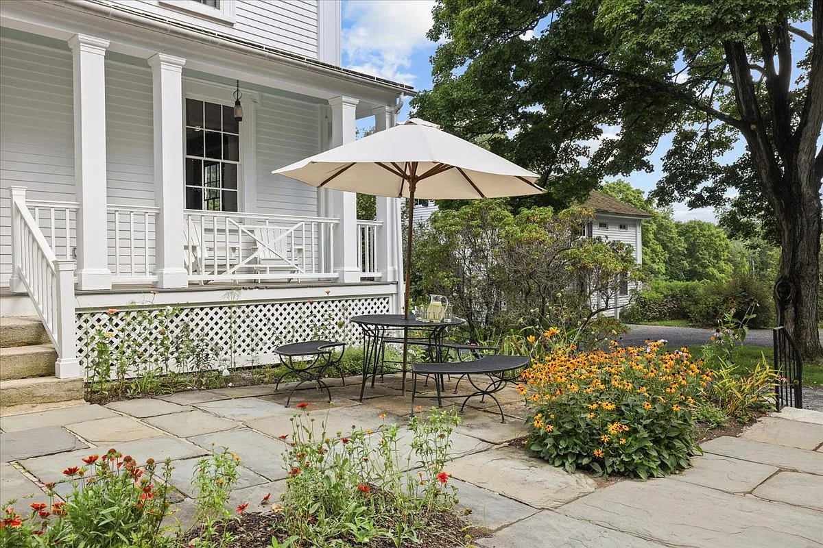 5 bed, 5389 sqft, $25,000 — Photo 3