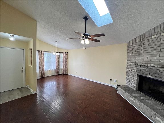 5th image of 16202 Edgerly Ct