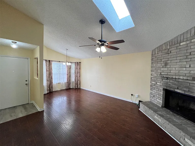 16202 Edgerly Ct — Photo 5