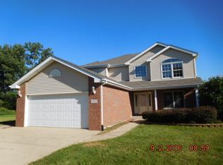 1961 Grand Prairie Dr, New Lenox, IL 60451