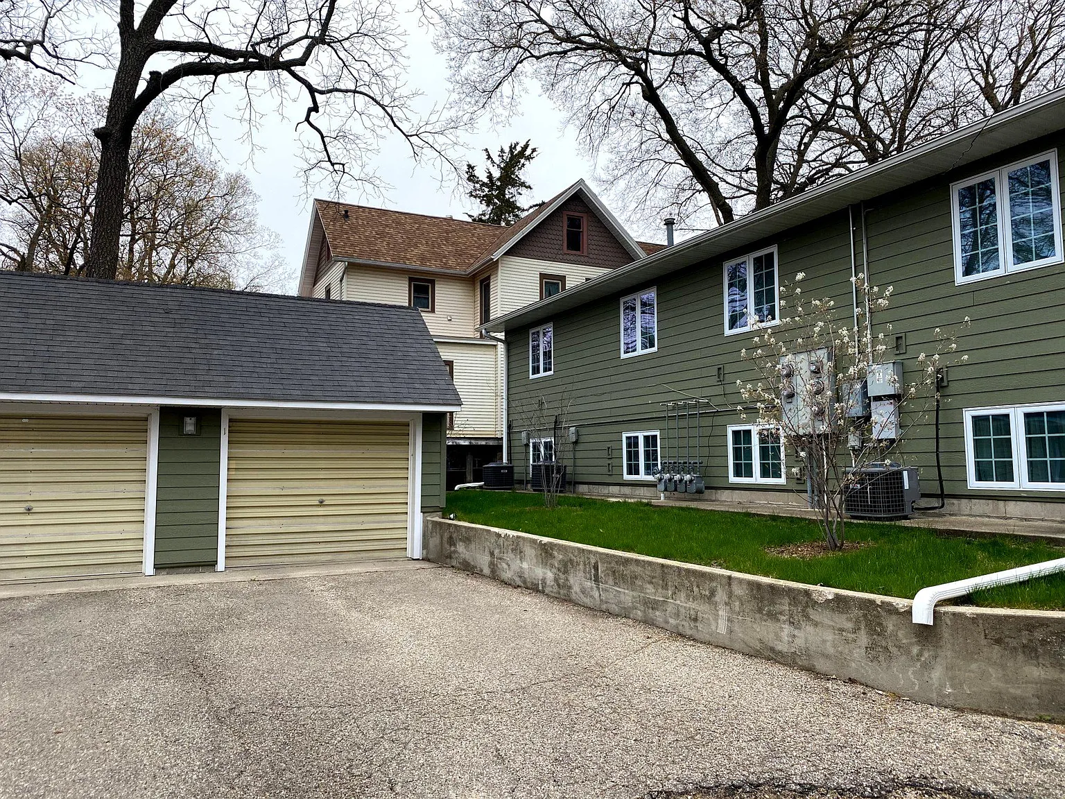 2 bed, 1200 sqft, $1,100 — Photo 2