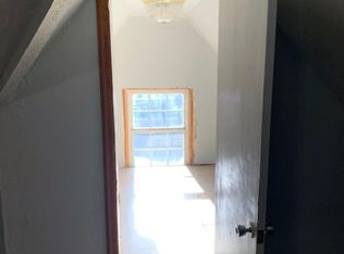 1608 N Central St APT 4, Knoxville, TN 37917