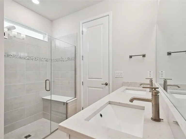 13144 Peachleaf Ave — Photo 12