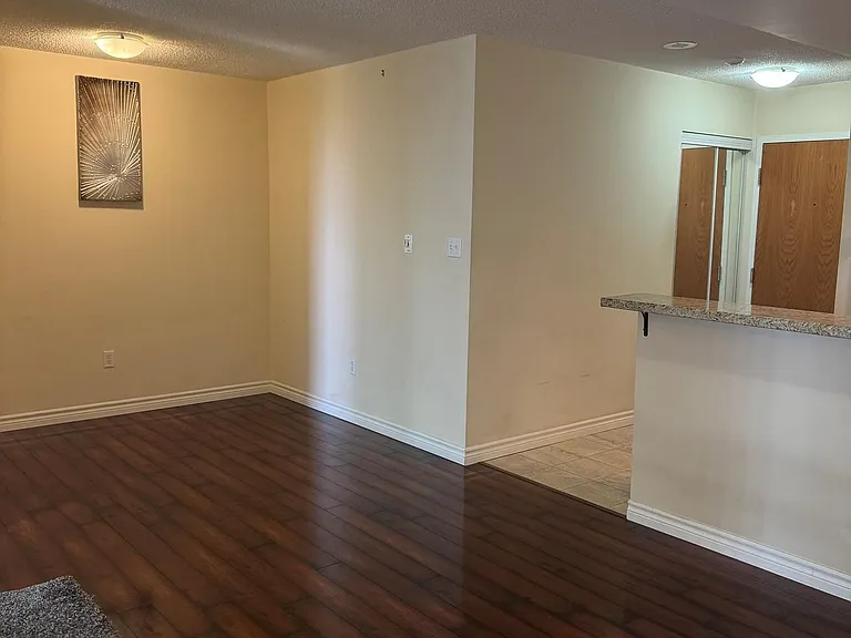 7 Lorraine Dr #1007 — Photo 4