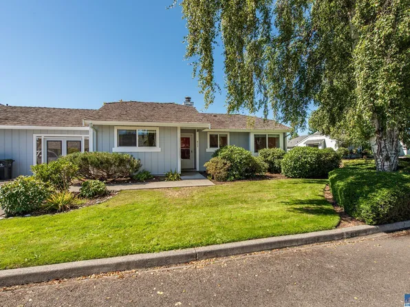 823 N Bakehouse Ct, Sequim, WA 98382