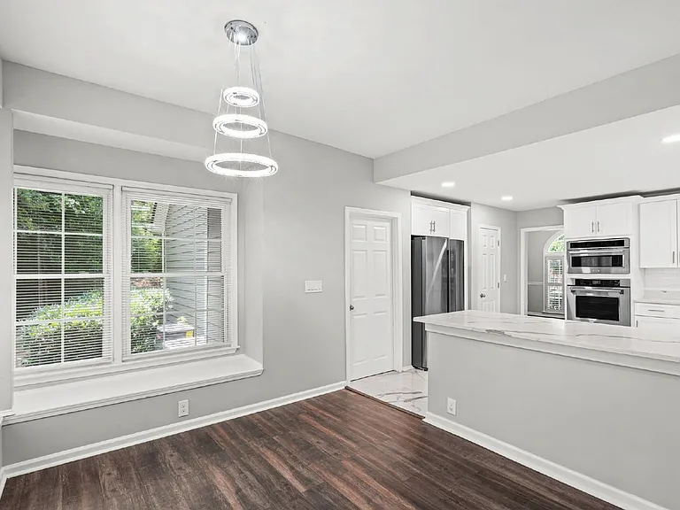 11355 Vedrines Dr — Photo 18