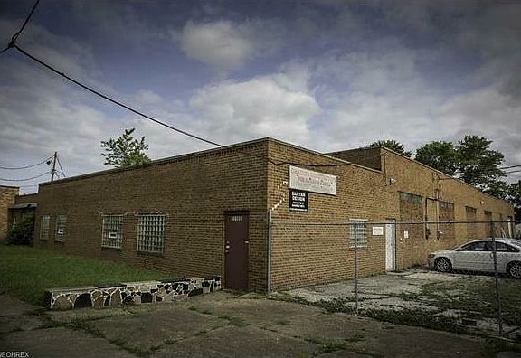 5th image of 13100 Enterprise Ave