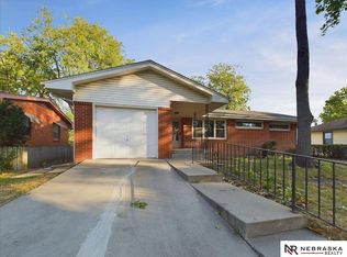 7134 Dudley St, Lincoln, NE 68505