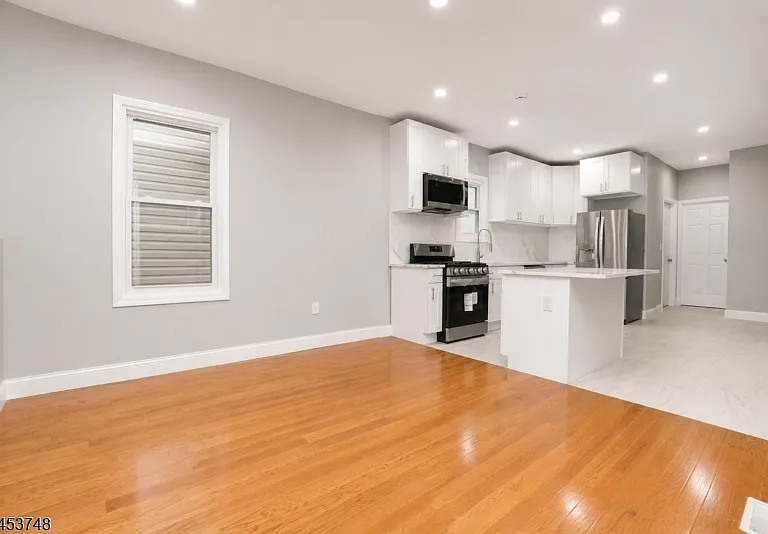734 Summer Ave #1 — Photo 7
