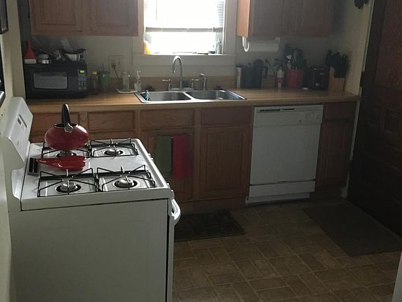 5th image of 522 E Tompkins St