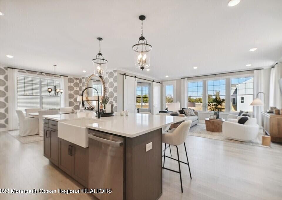 2nd image of 7 Segal Drive