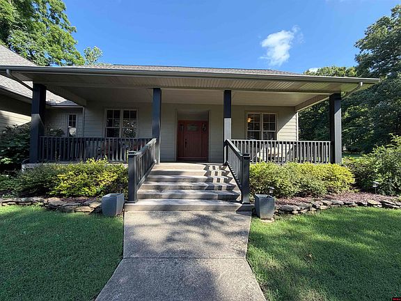 2nd image of 4120 Acorn Dr