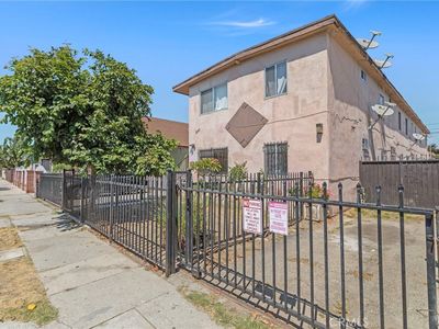 847 E 24th St, Los Angeles, CA, 90011